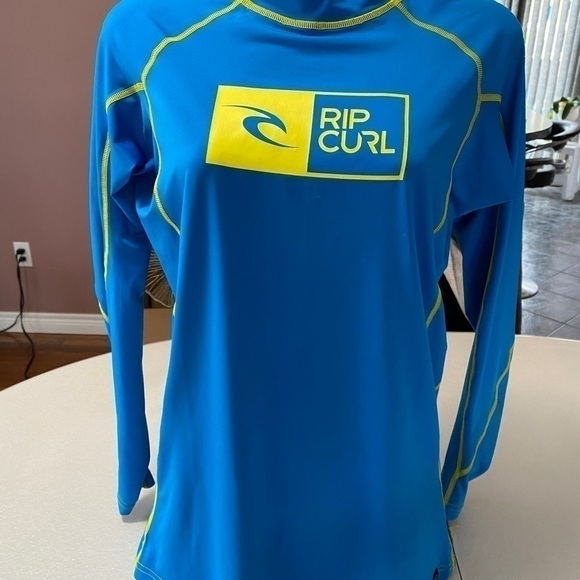 Rip Curl Kids Rash guard Wave Long Sleeve UV Swim Beach Surfing Tee Sz M - Picture 2 of 10